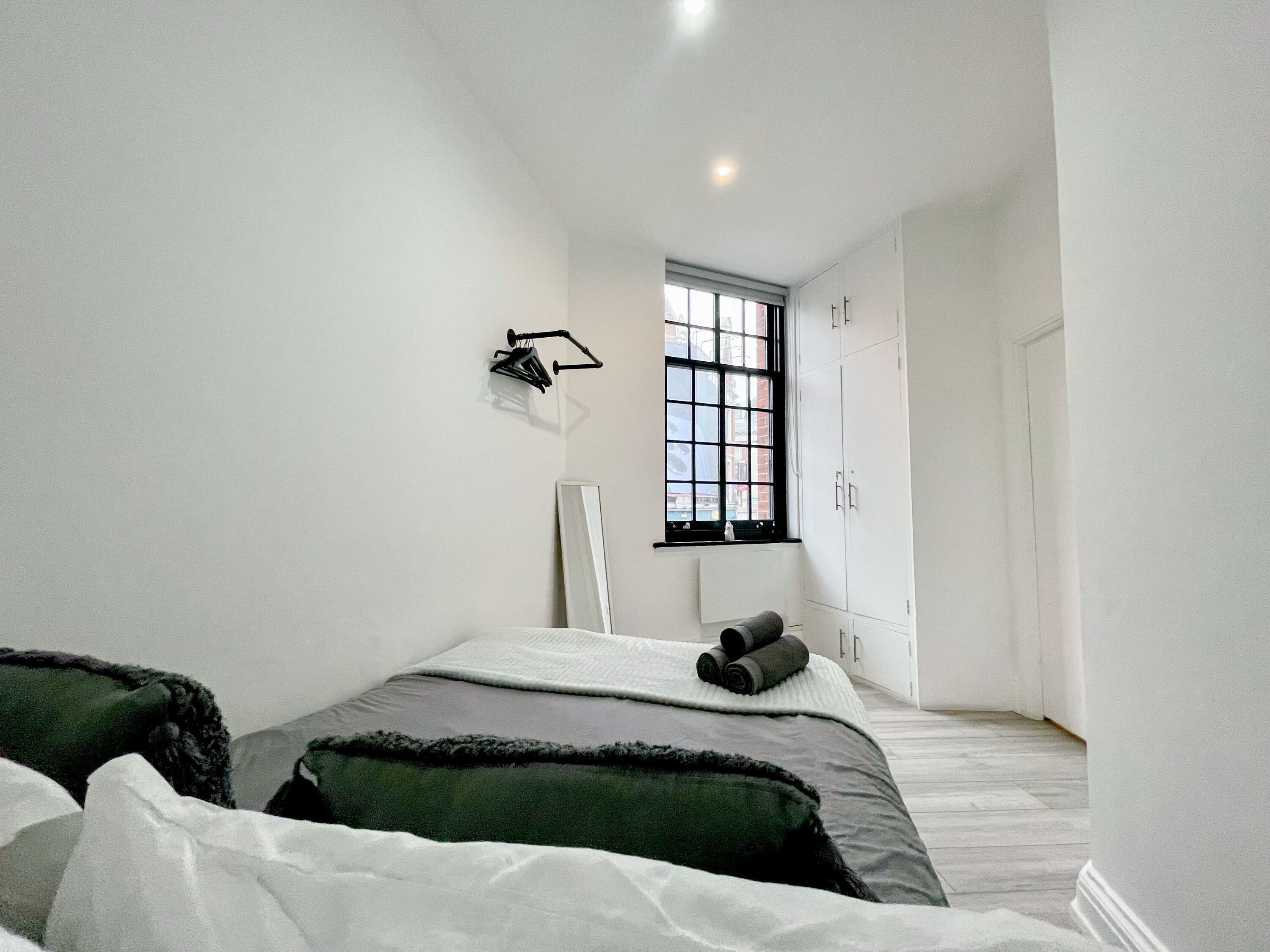 1 soverom, strykejern/-brett, wi-fi (inkludert) og sengetøy