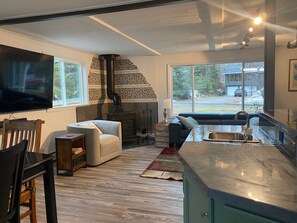 Smart TV, fireplace, ping pong, books - NEW:  Modern Comfort Meets Historic Charm in Alaskan Railroad House (Anchorage)