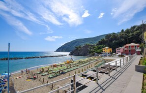 Beach - Lovely home in Moneglia with ethernet internet (Moneglia)