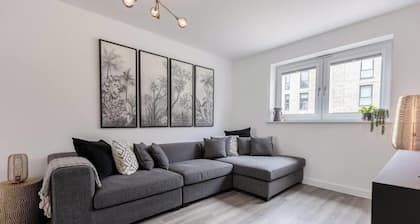 5-Bed Home | Canal Views | Parking for 2+ Cars