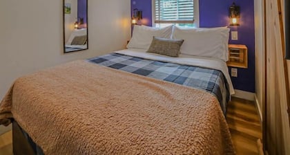 ⭐️ Chalet Natura ⭐️ LAKEFRONT 2 BED SPA, LOFT & WIFI