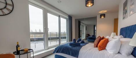 3 soverom, strykejern/-brett, reiseseng for barn og wi-fi