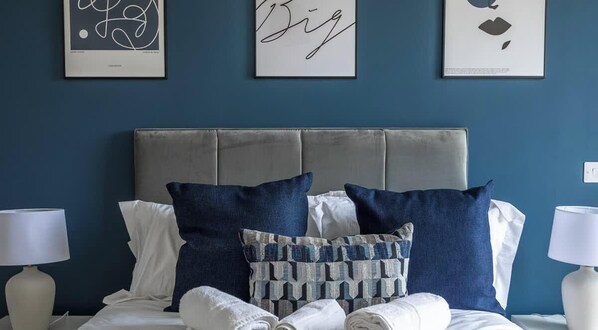1 chambre, fer et planche à repasser, lit de bébé portatif, Wi-Fi