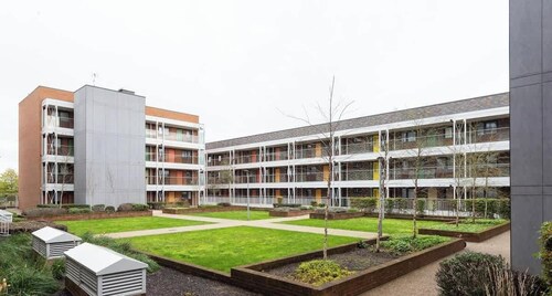 1Bed | Smart TV + Parking | Walk to Shops & Xscape