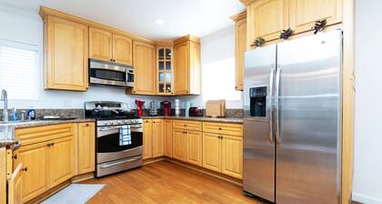 Spacious Charming 4BR 3BA Home with Outdoor Pool & Patio