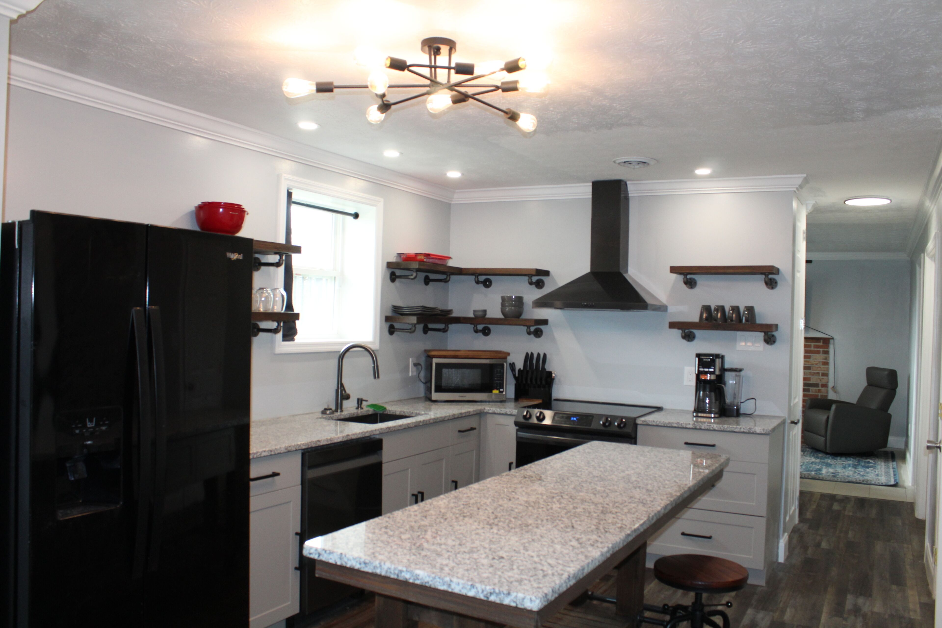 Spacious Downtown Retreat 5 mins to UT and Market Square