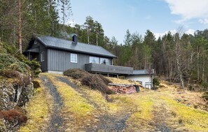 Exterior - 4 bedroom beautiful home in Sekken (Sekken)