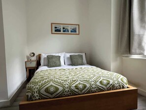 2 camere, ferro/asse da stiro, Wi-Fi gratuito, lenzuola