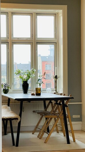 Dining - City Apartment in Frederiksberg with 1 bedrooms sleeps 2 (Frederiksberg)