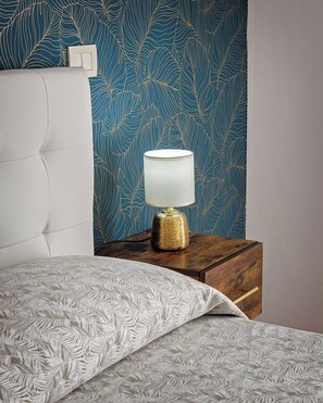 2 soveværelser, skrivebord, strygejern/strygebræt, weekendseng