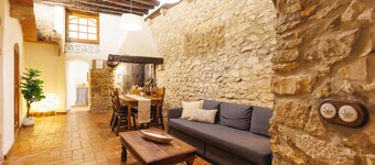 Girona 1593 - Holiday Apartment Rental in Girona | Bravissimo