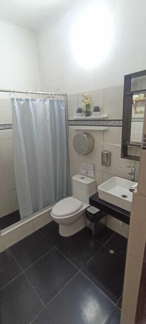 Bathroom - Casita Libertad Barranco (Lima)