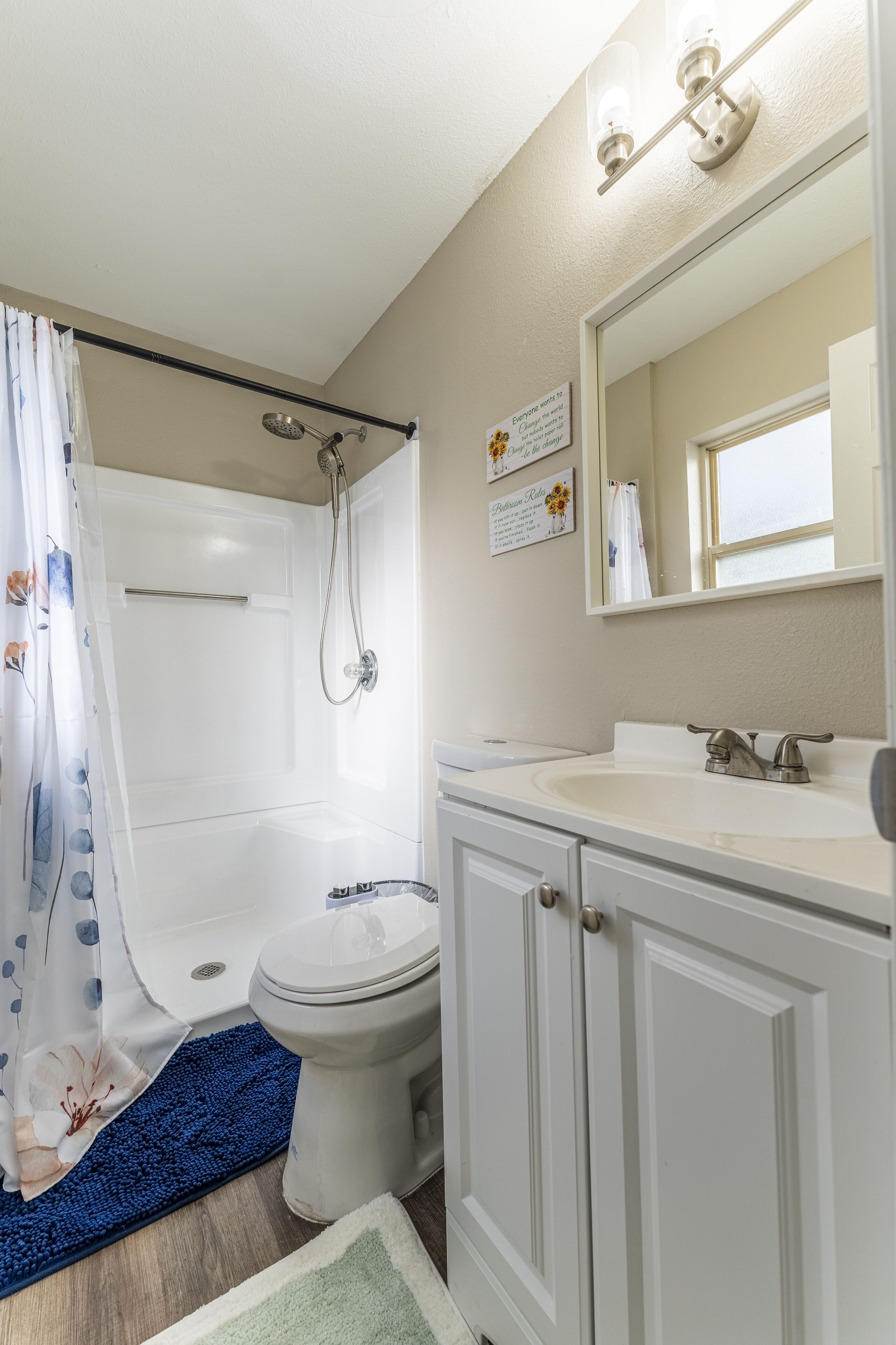 Standard Room, Share House, Private Bath, Non-smoking | Bathroom