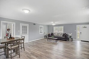 Interior - Comfy Cozy Home I (Durham)