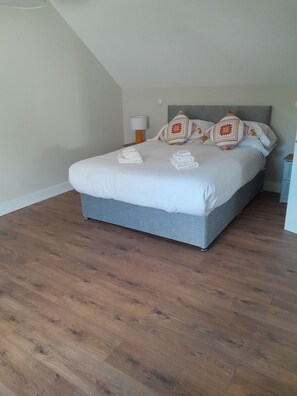 3 bedrooms, iron/ironing board, travel crib, WiFi