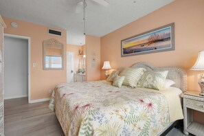 2 chambres, fer et planche Ă repasser, Wi-Fi gratuit, draps fournis