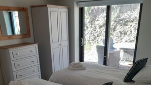 2 Schlafzimmer, Bügeleisen/Bügelbrett, Reisekinderbett, WLAN