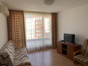 Living area - Marina View Fort Beach Apartments by Kalina Resort  (Nessebar)