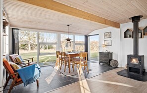 Interior - Awesome home in Hadsund with WiFi (Hadsund)