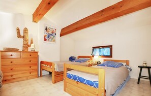 3 chambres, lit parapluie, Wi-Fi gratuit, draps fournis