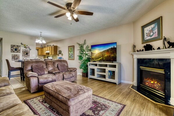 Télévision, cheminée