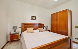 3 chambres, Wi-Fi gratuit, draps fournis