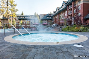 Pool - South Lake Tahoe at Stateline. Marriott Timber Lodge 2 bedroom, 2 bath Villa! (South Lake Tahoe)