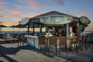 Bar (en la propiedad)