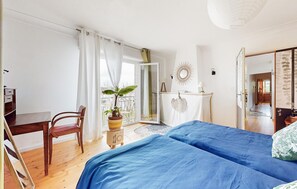 2 bedrooms, travel cot, free WiFi - Amazing apartment in Locmariaquer (Locmariaquer)