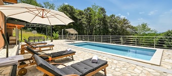 Superbe maison Ă Vinica Breg avec sauna
