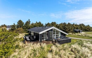 Exterior - Amazing home in Hirtshals with sauna (Hirtshals)