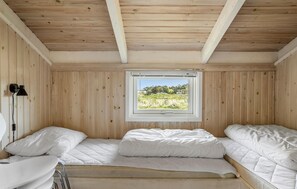 4 bedrooms, free WiFi