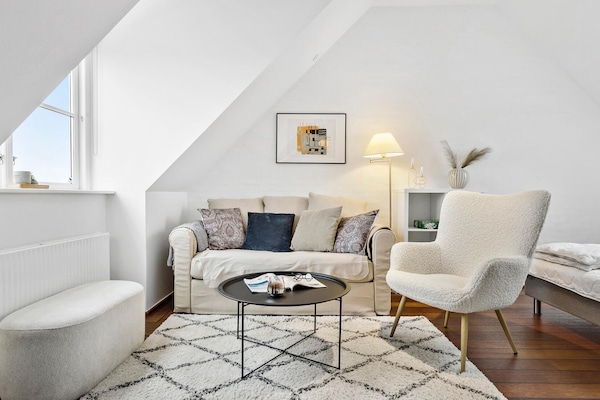 Smart-TV og peis