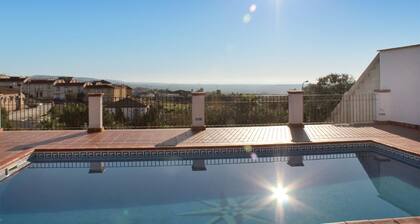 Stunning home in Hornachuelos