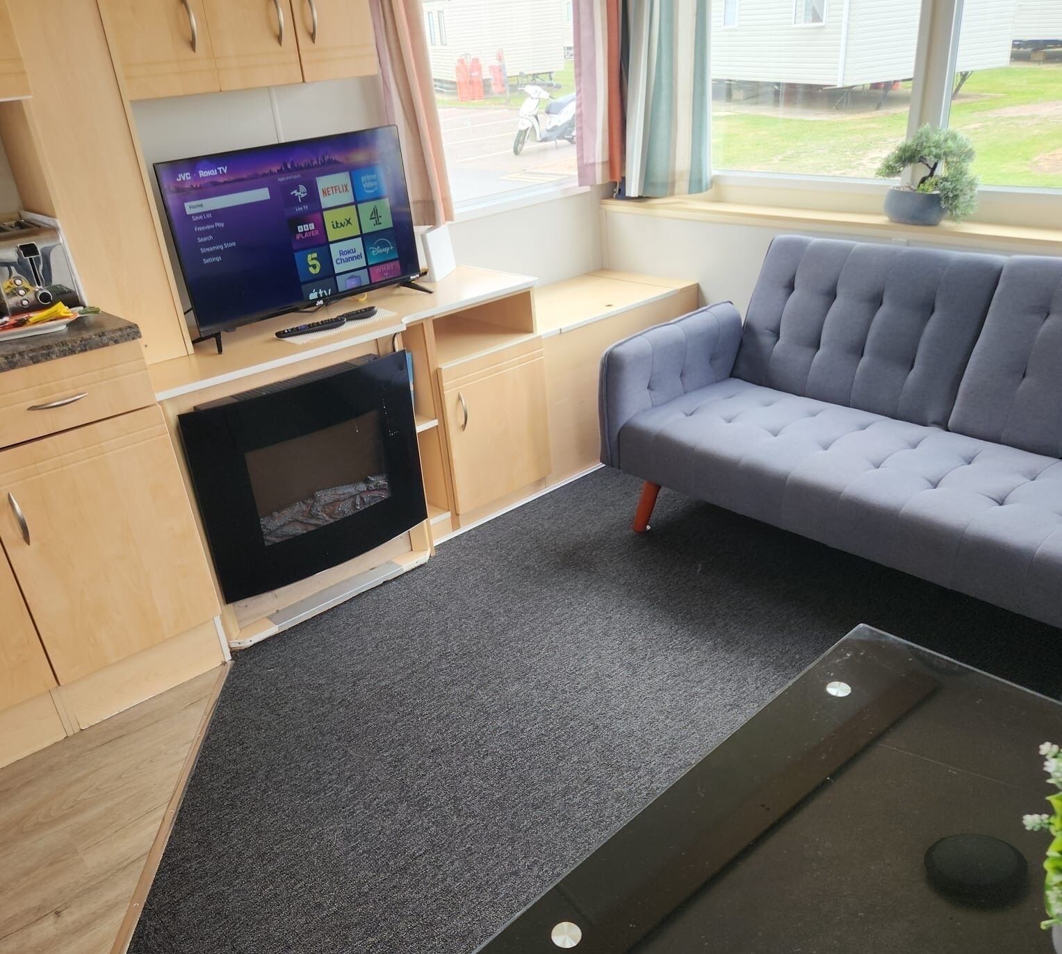 Image picker 7B49F64F 5E7D 4EA9 A16A 2E083EC4EFCD 32640 00000545F79B4A3B