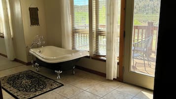 Phòng, quang cảnh núi | Khu phòng khách