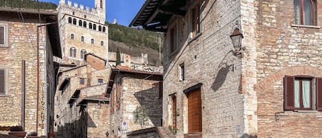 Esterni