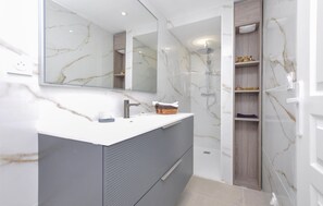 Dusche, Haartrockner