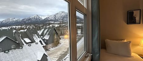 2 室のベッドルーム、WiFi、ベッドシーツ