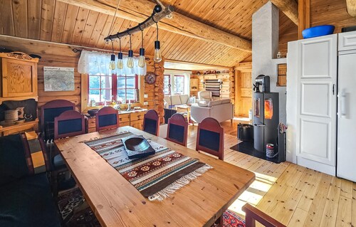 6 bedroom lovely home in Treungen