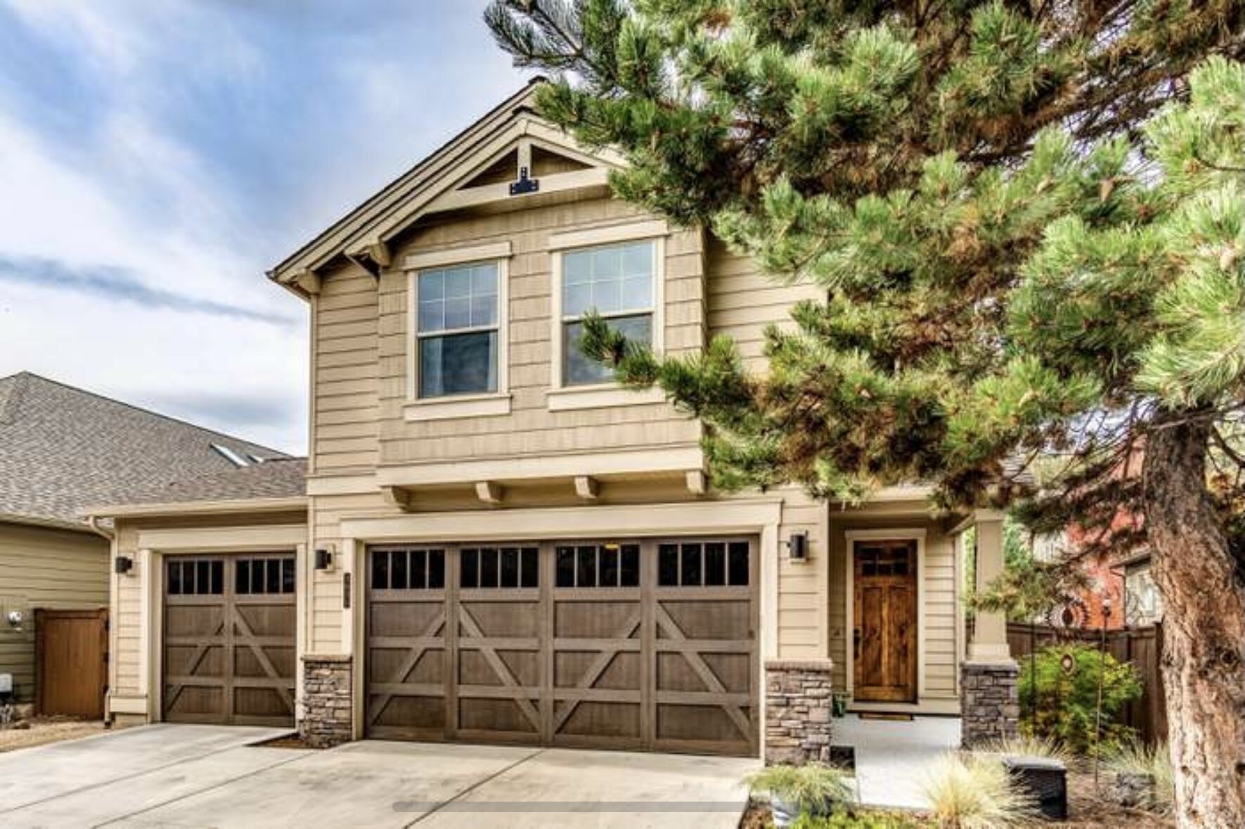Great Family NW Home! Steps from Deschutes River Trail. Pet-Friendly. 