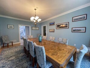 Dining - The Marlin House, 6 bedrooms 4 full baths sleeps 16 & pet friendly (Cape May)
