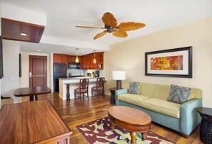 TV - Waikiki | Tropical Escape | Pool & Beach (Honolulu)