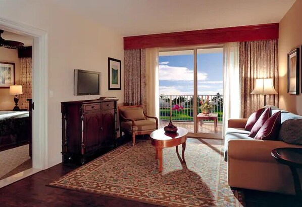 TV - Kings' Land, a Hilton Grand Vacations Club - 1 Bedroom Plus - DP1 (Waikoloa Village)