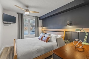 1 bedroom, desk, iron/ironing board, free WiFi