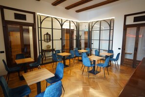 Chi tiết nội thất