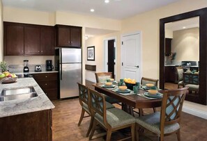 Dining - Kings' Land, a Hilton Grand Vacations Club - 1 Bedroom - 1DR (Waikoloa Village)