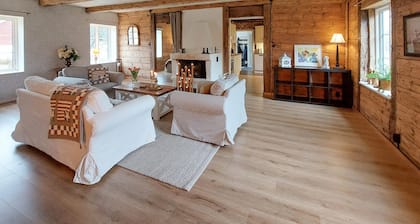 Lovely home in Tjörnarp with WiFi
