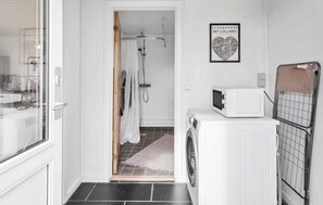 Interior - 3 bedroom stunning home in Rødby (Rødby)