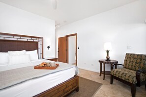 2 habitaciones, tabla de planchar con plancha y cuna de viaje 